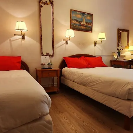 Richelieu Hotel 2*