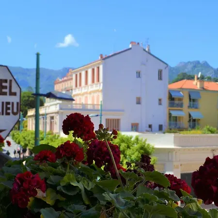 Richelieu Hotel 2*